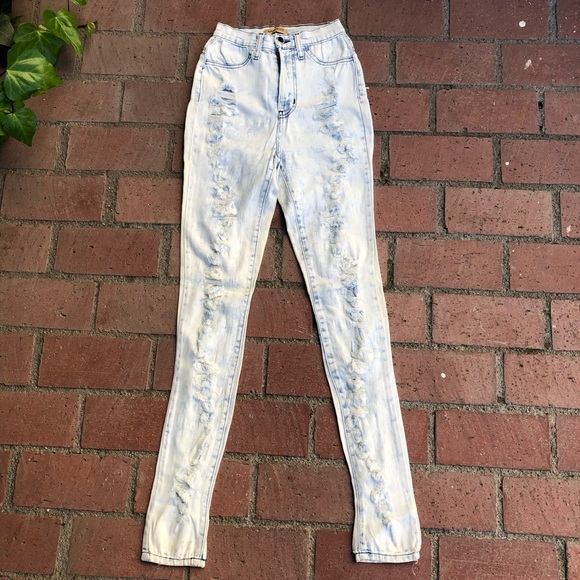 NEW 🐰 Aphrodite High Waisted Acid Wash Distressed - Picture 3 of 10